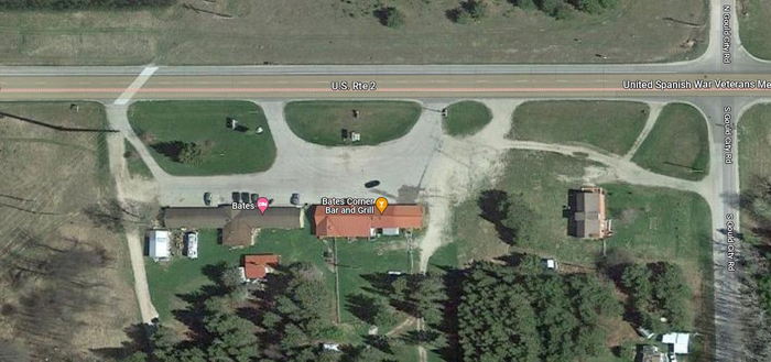 Bates Motel (Phils Bar Motel Cafe - Standard Super Service, Lone Wolf Saloon and Motel) - Aerial Map (newer photo)